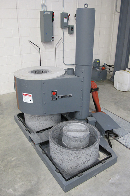 Inductotherm Lifting Turning Furnaces